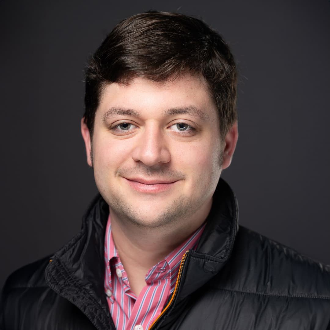 Portrait of Michael Lounello.